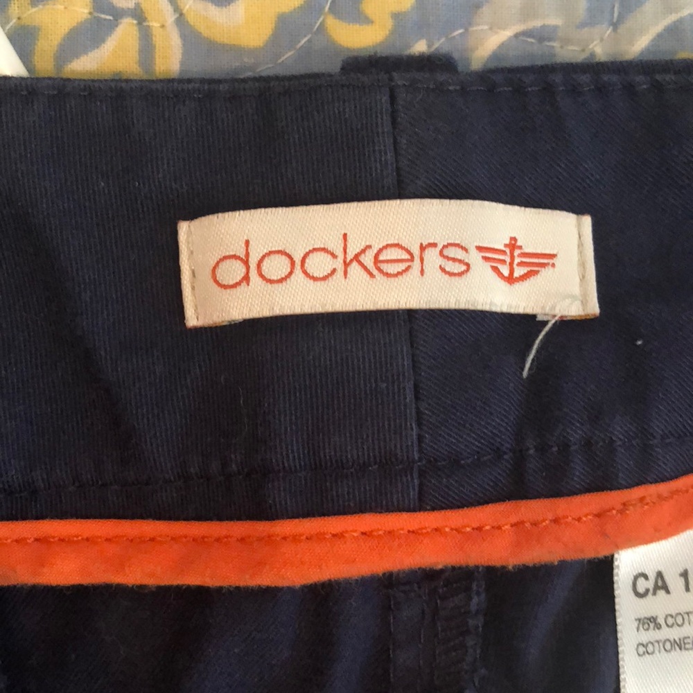 Navy Dockers